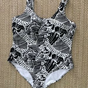 NWT Emily B Originals, size M, style # L-EB200